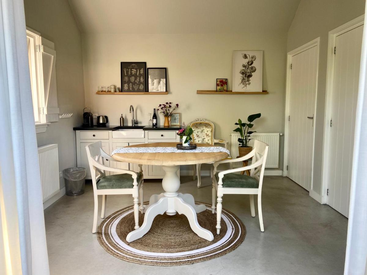 Huisje Aan 'T Hof Bronkhorst Bagian luar foto